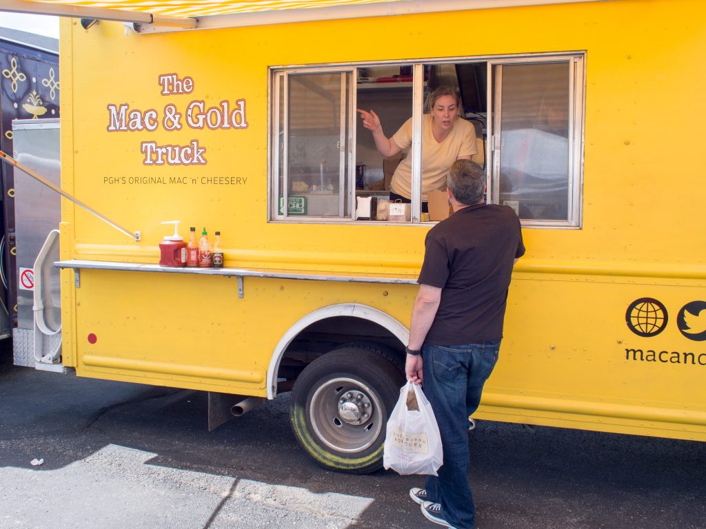 mac-and-gold-truck-pittsburgh-1